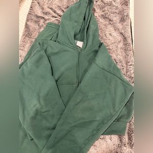 Forest Green Aritzia zip up hoodie with boyfriend sweats